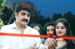 Actor Srikanth inaugurates Babai Hotel's Nallagandla branch in Hyderabad
