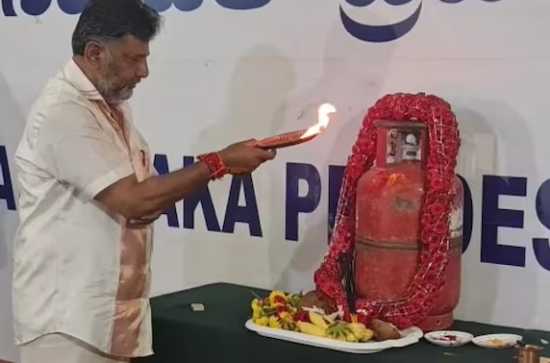Karnataka Congress calls it a 'Cylinder Election' as polling commences