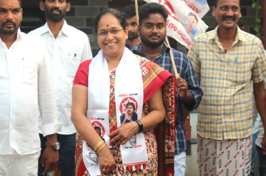Jana Sena's Nellimarla candidate Madhavi produces healthy laughter 
