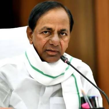 KCR unnerves opponents with his weapons