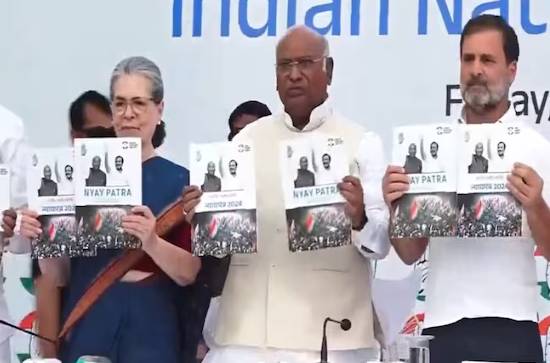Lok Sabha polls: Congress unveils manifesto 