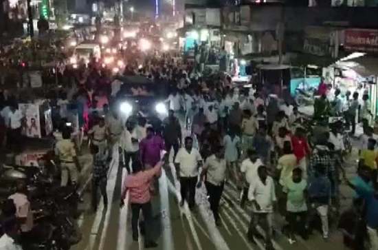 Another heinous attack by TDP on YSRCP Macherla MLA's wife in Palnadu