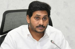 Emotional Jagan remembers his dad YSR