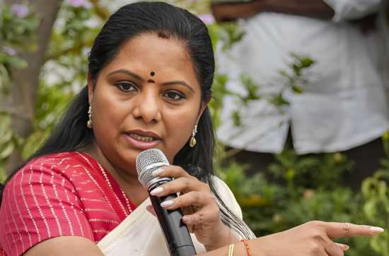 Kavitha calls Congress leaders "tourists"