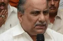 Mudragada jibe at Pawan Kalyan: Limit your acting skills to movies, no in politics