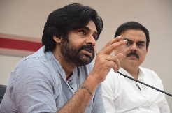 Pawan Kalyan clarifies he's not in race for CM's post; netizens troll his decision 