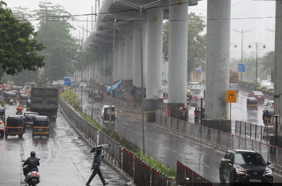 Heavy Rain Disrupts Polling Logistics, Congress leaders urge action
