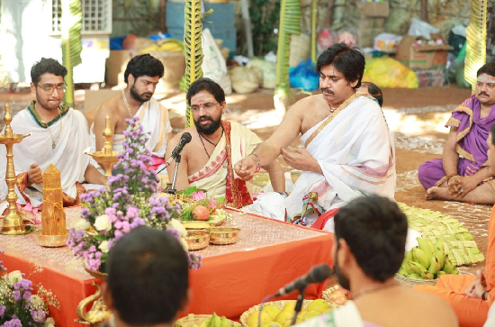 Pawan Kalyan takes the spiritual route for the power