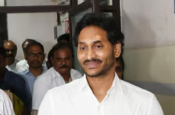MK Stalin, KTR condemns attack on Jagan
