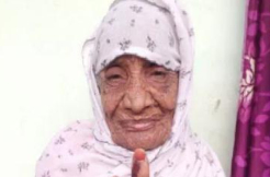 A 104 year old votes in Hyderabad