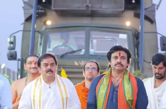 Pawan Kalyan's Varahi yatra after special puja