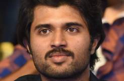 Vijay Deverakonda talks about nature of Samantha's health issues 
