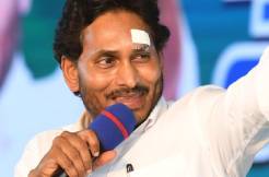 Jagan's personal attack stings Pawan at right place