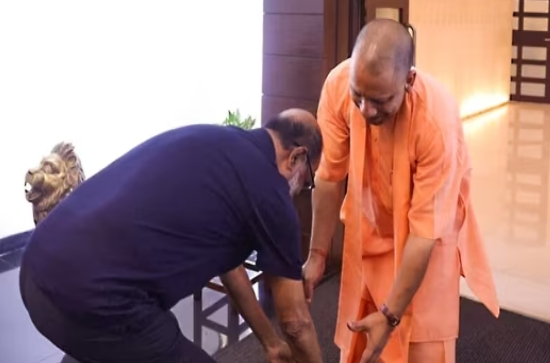 Viral Video: Rajinikanth touches feet of BJP CM, sparks row 