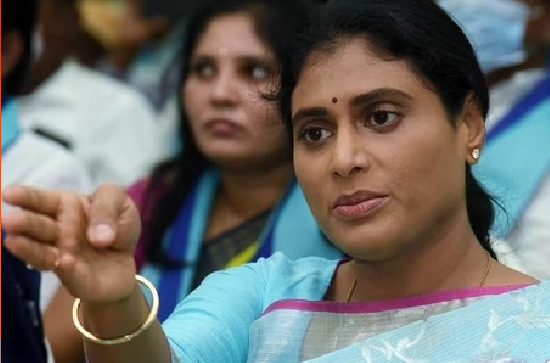 If Bangaru Telangana matters, then sign the affidavit for the youth: Sharmila challenges KCR