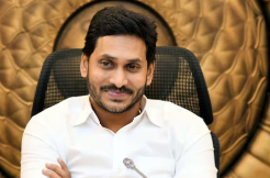 Despite differences, Jagan attends Sharmila's son's engagement