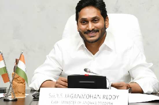 CM disburses Jagananna Thodu funds