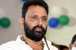 Nani prays for Jagan