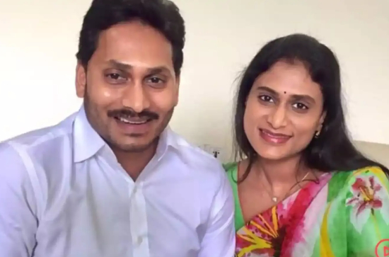 Sharmila Started Mini Operation Akarsh Against Jagan?