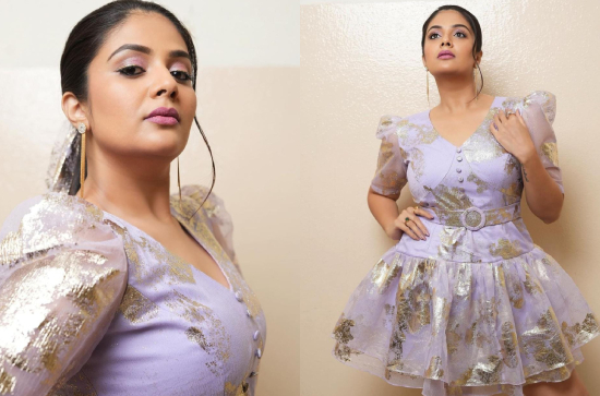 Glam Shot: Sree Mukhi sizzles in purple