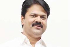 Kakinada Parliament: One Man Show 