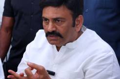 No Ticket For RRR: Jagan Started 'Thokkudu'?