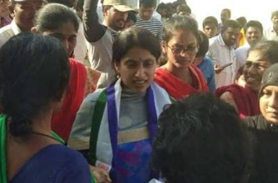 Y S Bharathi joins election campaign in Pulivendula 