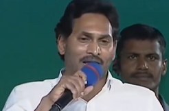 Straight question on volunteers: Jagan destroys Chandrababu