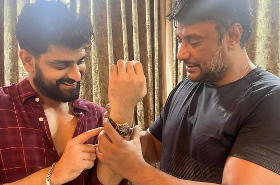 Netizens lecture Naga Shaurya over sympathizing with Darshan 