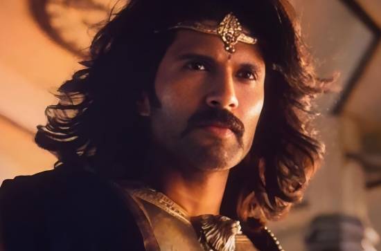 Vijay Deverakonda Responds to Online Criticism in Style 