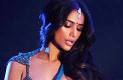 Theory: Poonam Pandey's death news is FAKE! 