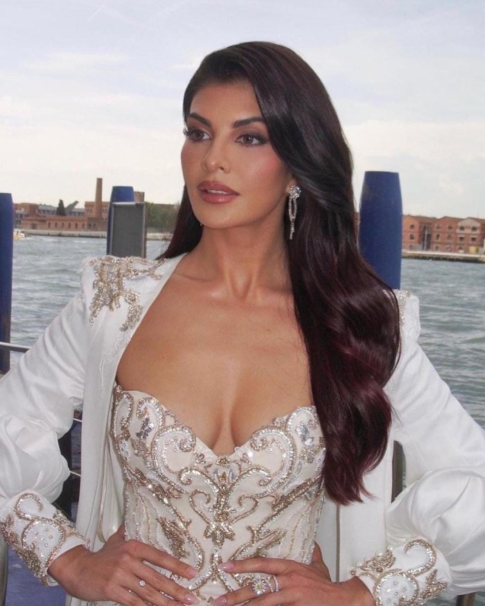 Jacqueline5