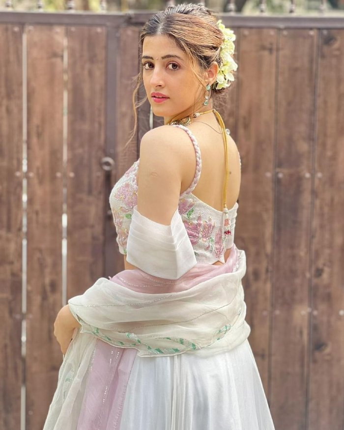 NupurSanon3