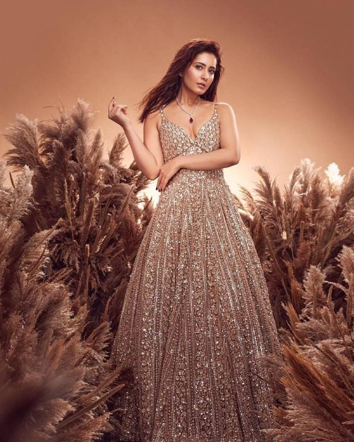 Rassi_khanna4