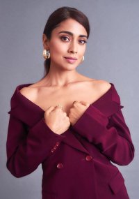 Shriya5