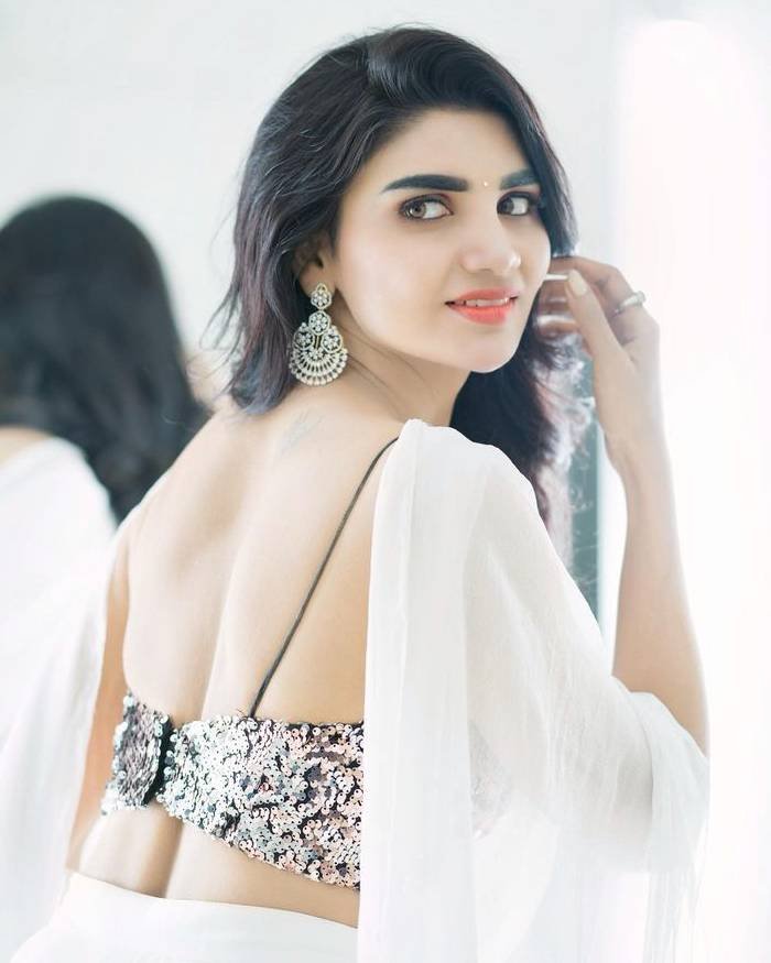varsha_teluguvox_7